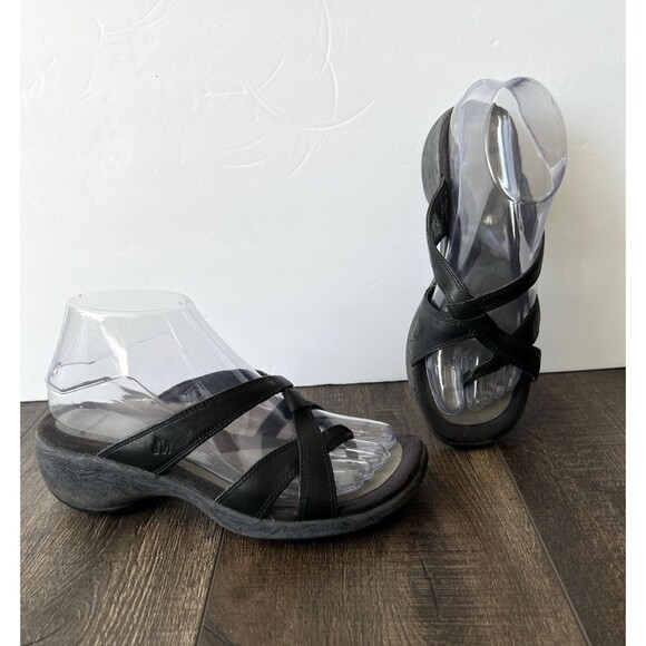 Merrell Sundial Cross Womens US 7 Black Leather Slip On Flip Flop Sandal Outdoor - Picture 1 of 8
